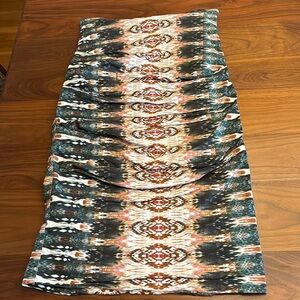 Very hot pencil skirt, scrunchy gathers. Matching orange crop top